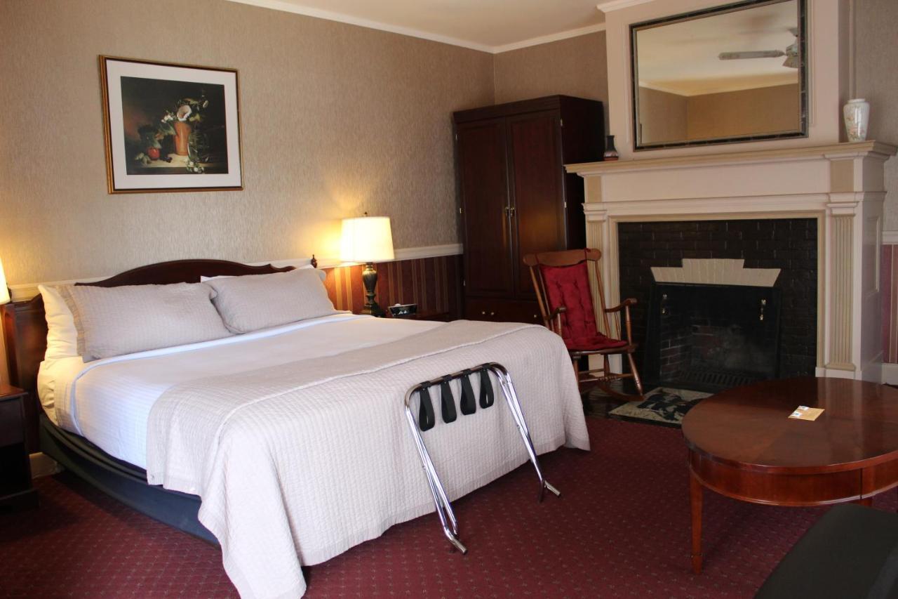 Tara Manor Inn St. Andrews By The Sea Экстерьер фото